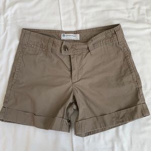 Gap Factory Favorite Khaki Cuffed Short, Size 2, Brown Khaki